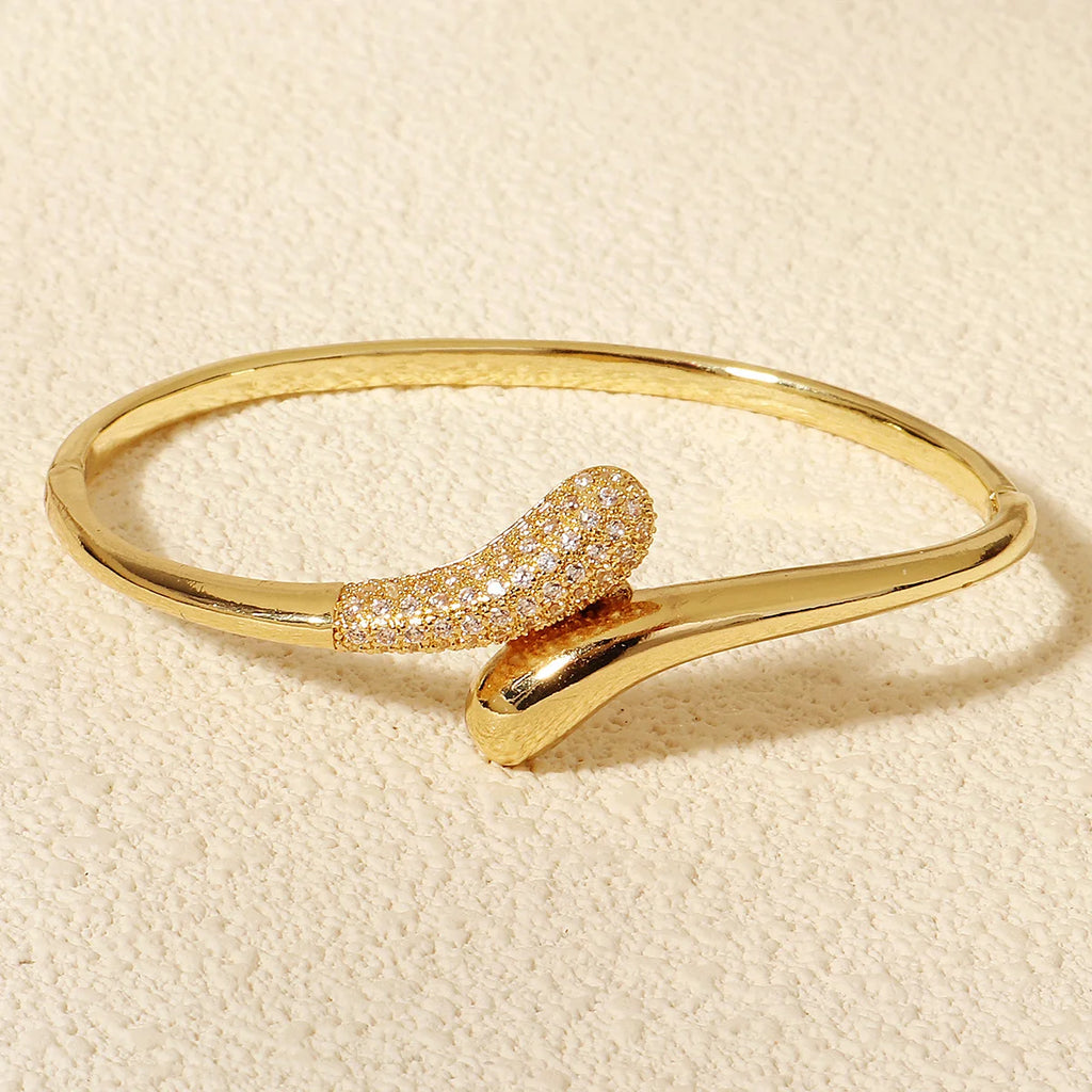 Beautiful Bracelet For Woman's